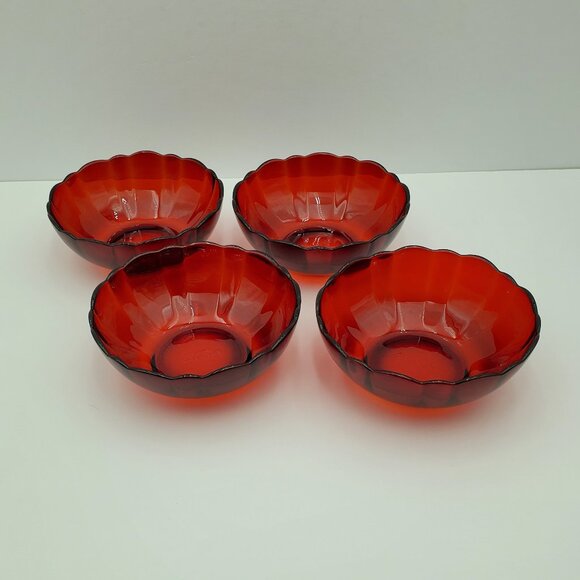Arcoroc France Ruby Red Dessert Bowls Red Glass Scalloped Fruit Berry Bowls - Picture 2 of 8